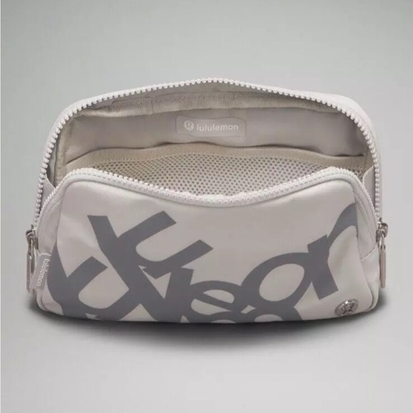 Lululemon Everywhere Belt Bag Large 2L Vapor Rhino Grey VPOR/RHIG LU9BJAS New - Picture 2 of 14